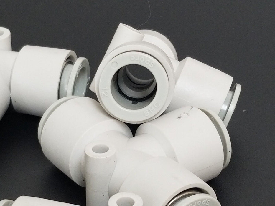 LOT OF 6 NEW SMC T-FITTINGS