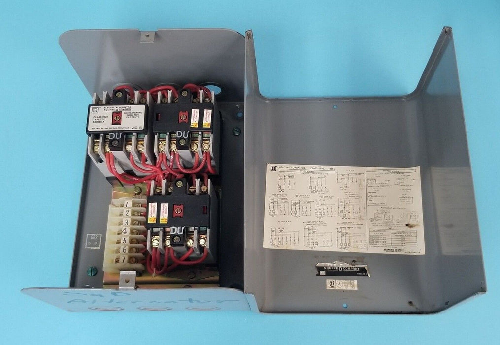 SQUARE D 8903 TYPE L LIGHTING CONTACTOR 8501-X0-21S1 , 8501-X0-22S1 120V 60HZ