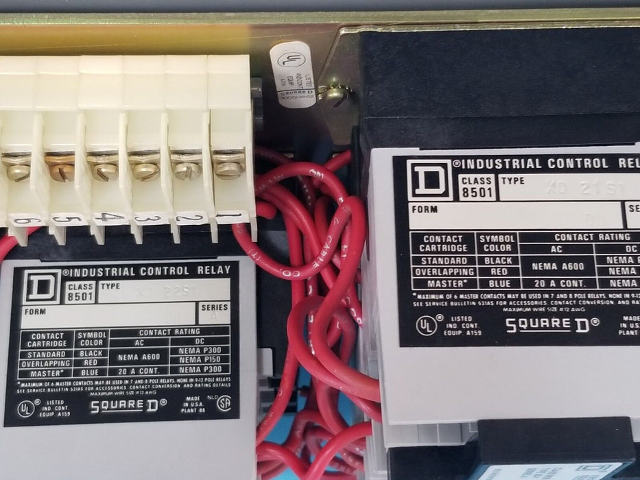 SQUARE D 8903 TYPE L LIGHTING CONTACTOR 8501-X0-21S1 , 8501-X0-22S1 120V 60HZ