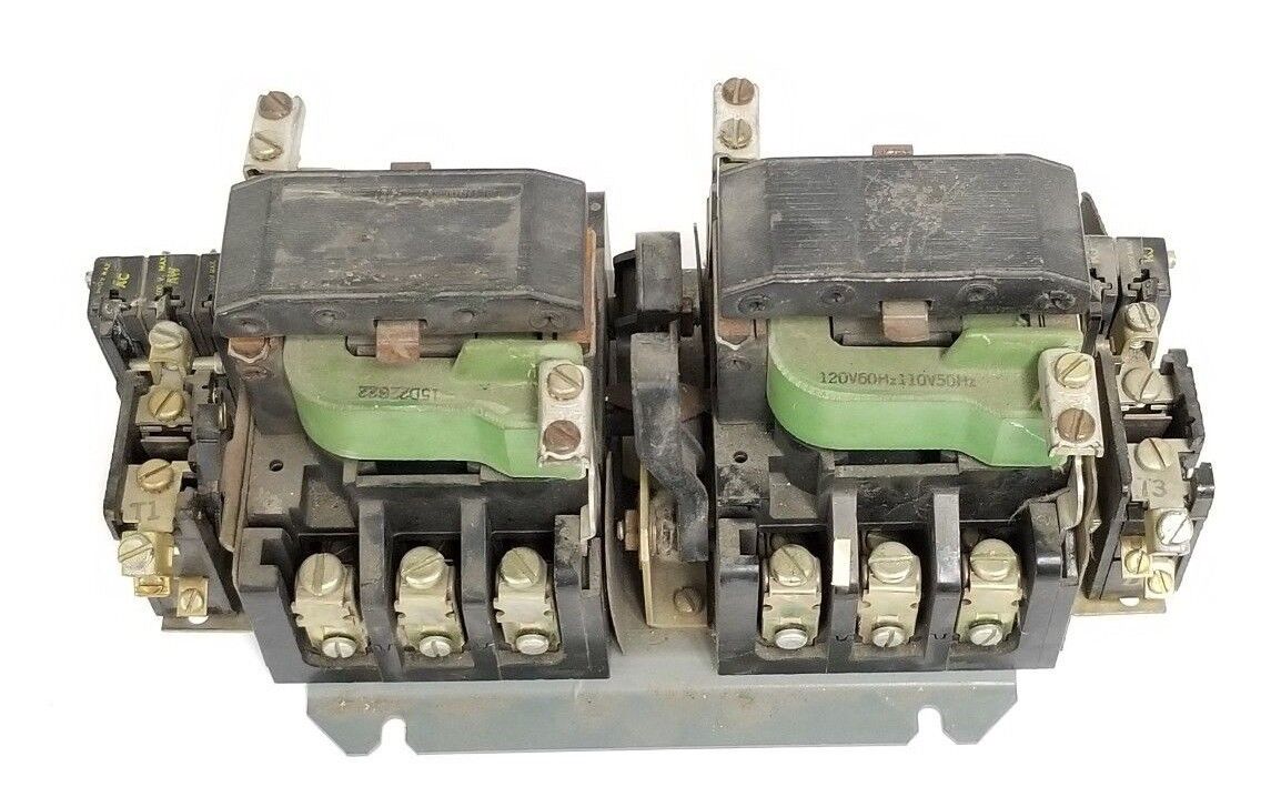 GENERAL ELECTRIC CONTACTOR ASSEMBLY W/ 15D22G22 COILS, 124D028, CR124 RELAYS