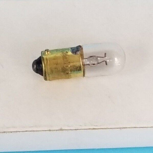 LOT OF 8 NEW GENERIC 1490 MINIATURE LAMPS