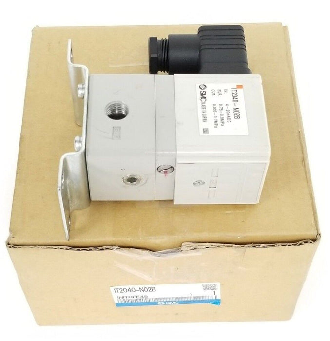 SMC IT2040-N02B REGULATOR QW-0255 IT2040N02B *DAMAGED*