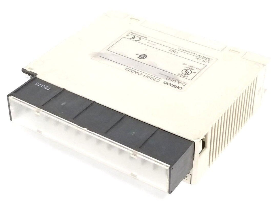 OMRON C200H-DA003 D/A ANALOG OUTPUT MODULE 1-5V, 0-10V, -10-+10V, 8 PORTS