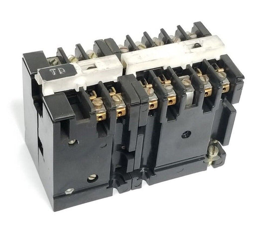 GENERAL ELECTRIC CR120A04202AA INDUSTRIAL RELAY 115V 60HZ W/ CR122A01100AA