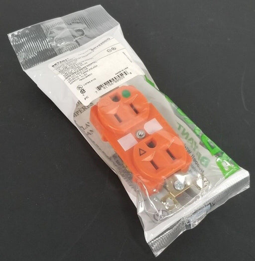 NEW BRYANT BRY8200IG HOSPITAL GRADE DUPLEX RECEPTACLE 15A 125V NEMA 5-15R