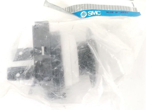 NEW IN BAG SMC VM-30CB PUSHBUTTON BLACK MUSHROOM VM30CB