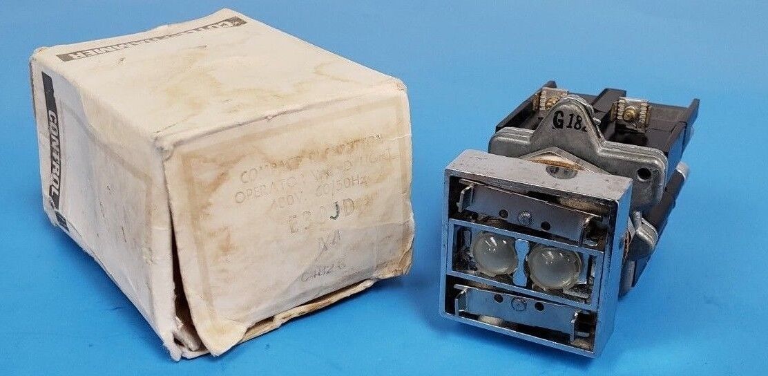 NIB EATON CUTLER-HAMMER E30JD CONTACT PUSHBUTTON OPERATOR W/ IND. LIGHT
