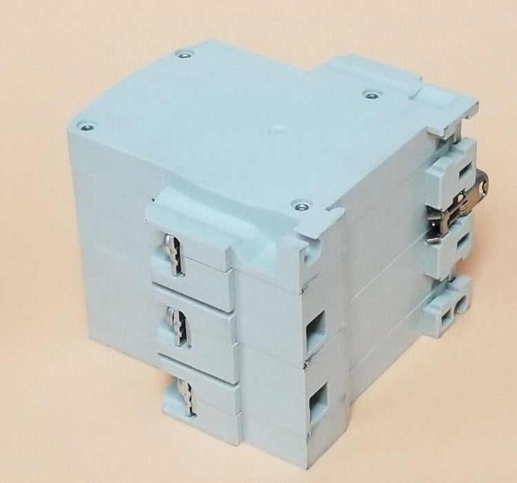 LOT OF 3 FUJI ELECTRIC CP33FS/2 CIRCUIT BREAKERS 3P, 2A, CP33FS2