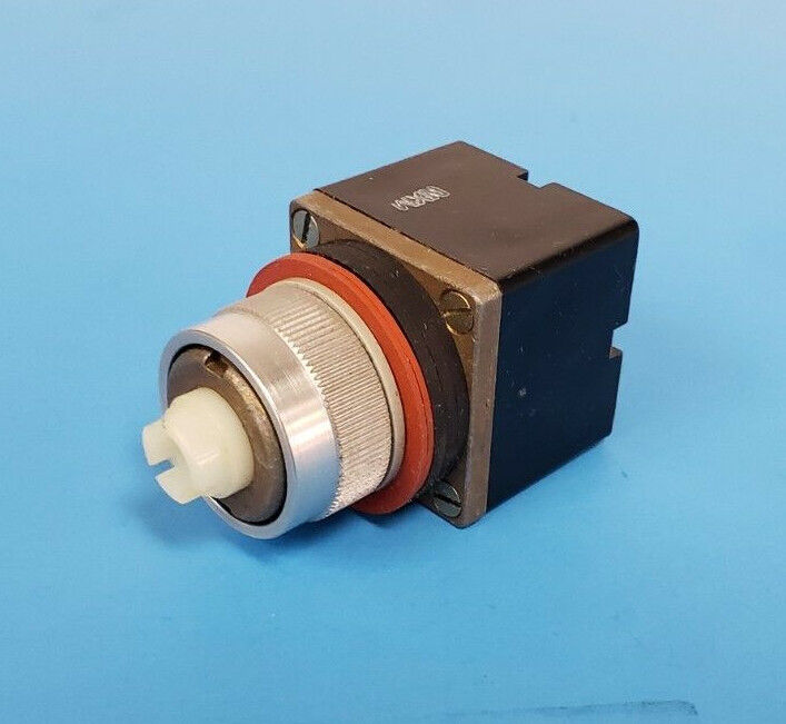 NEW ALLEN-BRADLEY 800MR-N37K POTENTIOMETER OPERATOR BASE 800MR-N37 SERIES A