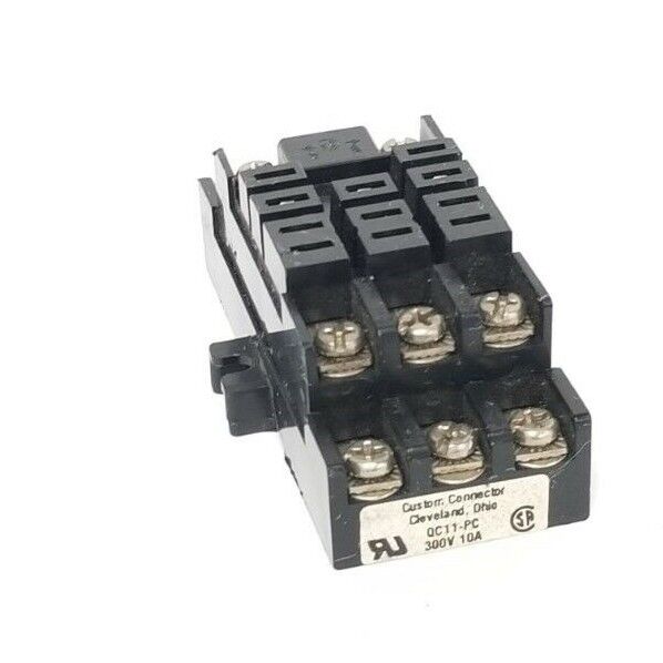 CUSTOM CONNECTOR QC11-PC SOCKET FOR SQUARE BASE 10AMP 300V, QC11PC