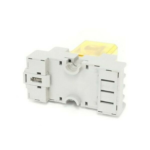IDEC SY4S-05 RELAY SOCKET 7A, 300V W/ RY4S-U DC24V RELAY