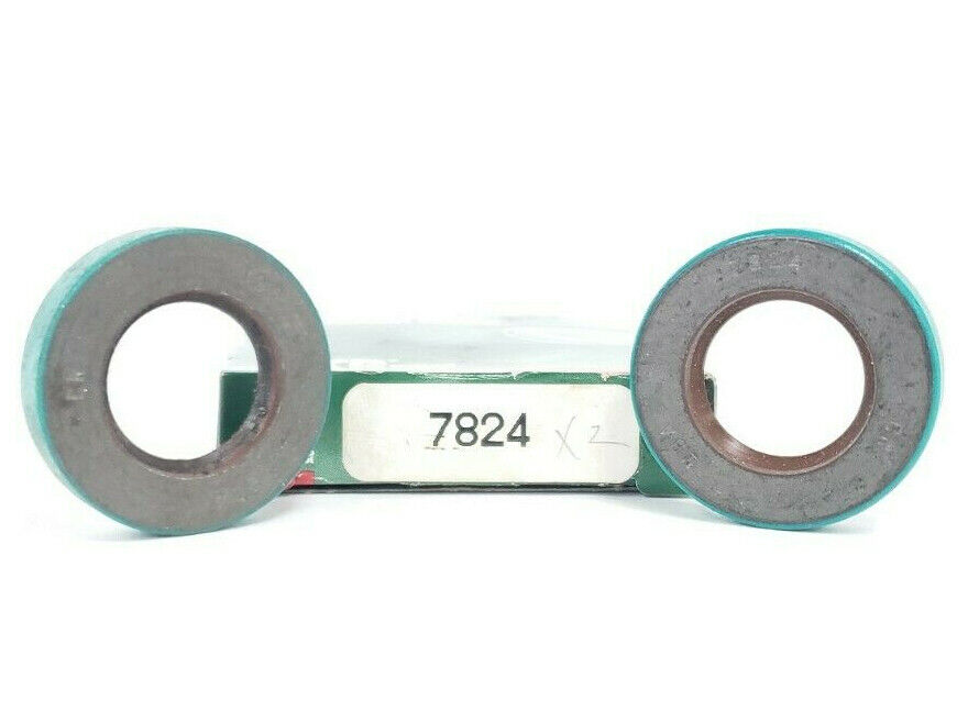 BOX OF 2 NEW CHICAGO RAWHIDE 7824 OIL SEALS CR-7824