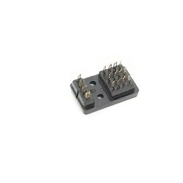 NIB MAGNECRAFT 70-305 RELAY SOCKET 70305