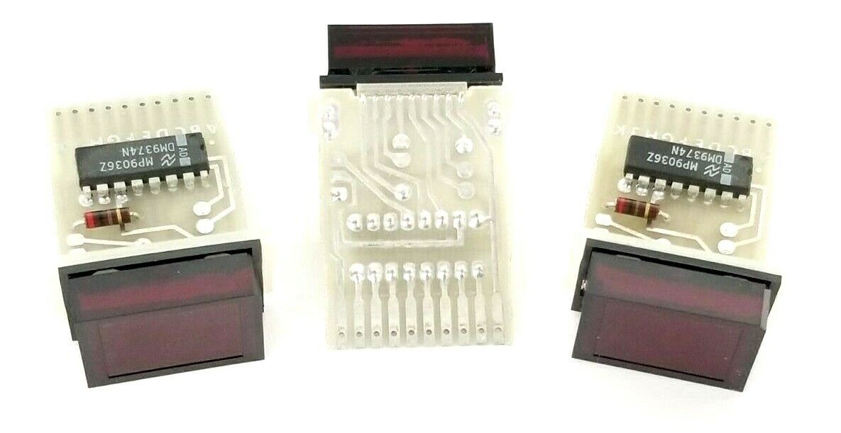 LOT OF 3 DIALIGHT 730-6020 LED READOUT BOARDS W/ 733-6003 BEZEL ASSEMBLY KIT