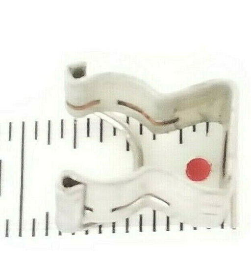 LOT OF 30 SQUARE D FUSE HOLDER TERMINALS, 1/2"