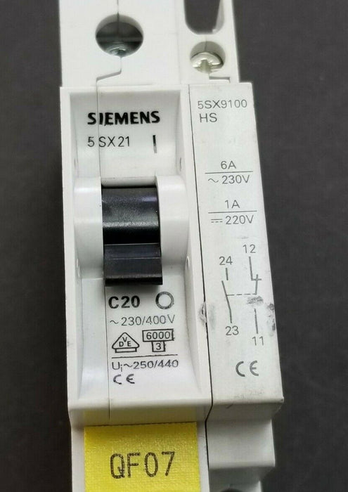 SIEMENS 5SX21-C20 CIRCUIT BREAKER 230/400V IEC 898 W/ 5SX9100-HS CONTACT BLOCK