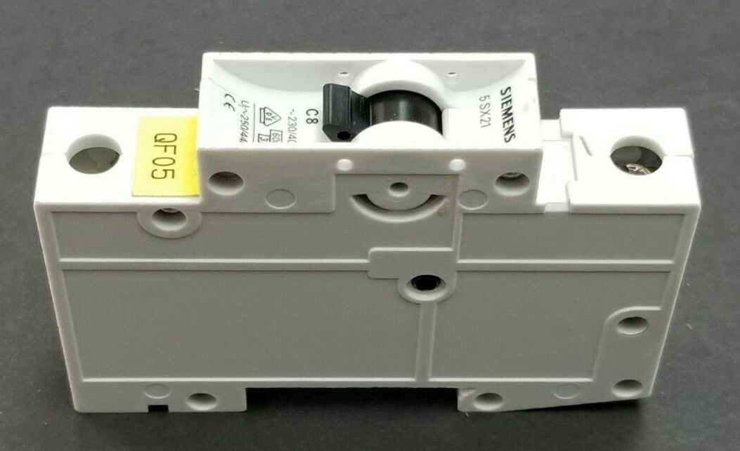 SIEMENS 5SX21-C8 CIRCUIT BREAKER 230/400V IEC 898 EN 60898 Q-92183 5SX21C8