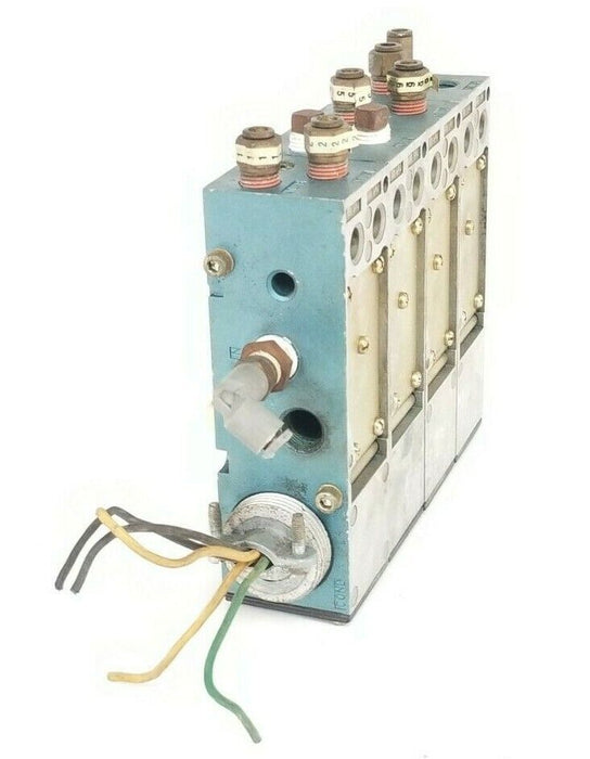 LOT OF 4 MAC 82A-DA-BKA SOLENOID VALVES 82ADABKA