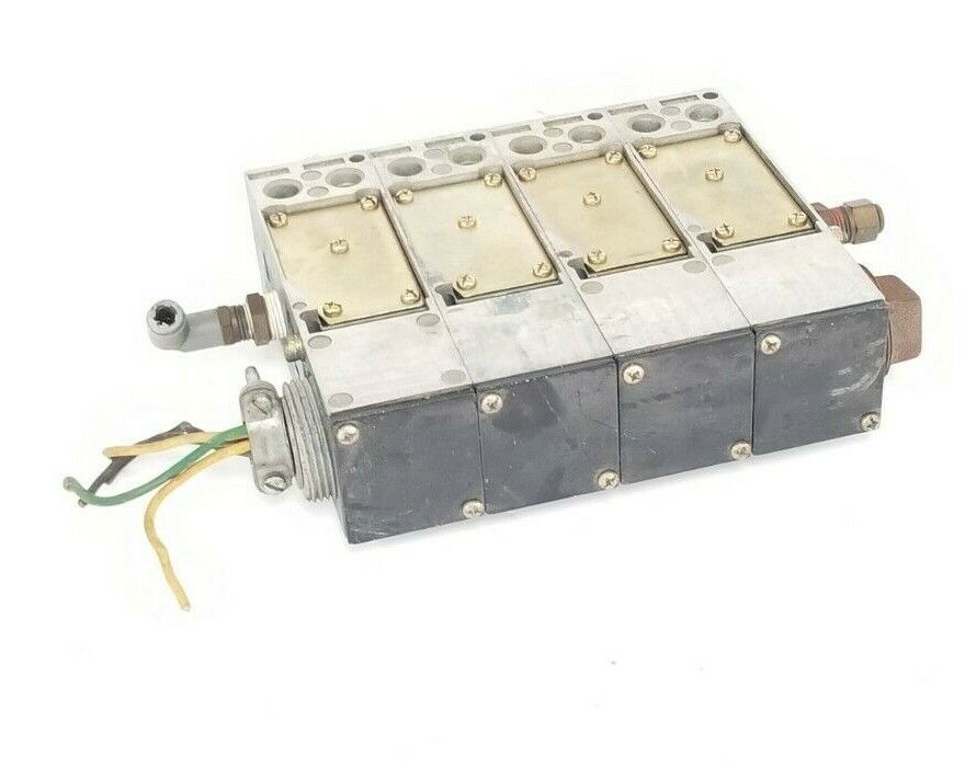 LOT OF 4 MAC 82A-DA-BKA SOLENOID VALVES 82ADABKA