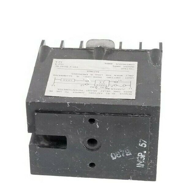 CUTLER HAMMER D87AE ON DELAY TIMER SER. A1 .3-30 SEC. 120V 50-60HZ