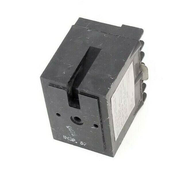 CUTLER HAMMER D87AE ON DELAY TIMER SER. A1 .3-30 SEC. 120V 50-60HZ