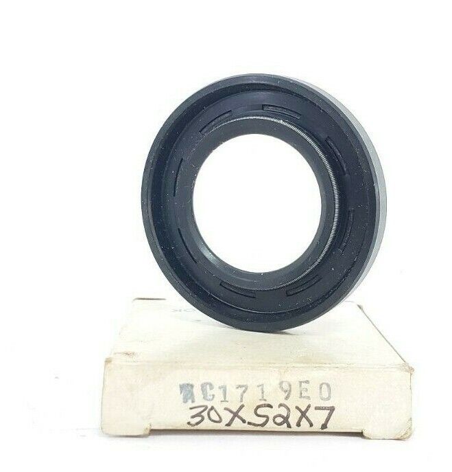NIB FREUDENBERG NOK AC1719E OIL SEAL 30 X 52 X 7 MM