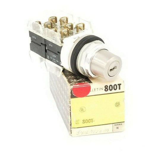 NIB ALLEN BRADLEY 800T-J42KE7BBNA SELECTOR SWITCH 800T-J42KE7 SER. N