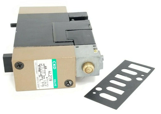 NEW CKD 4L219 SOLENOID VALVE 0.15-0.97MPa W/ P5132M0R PILOT VALVE 24VDC