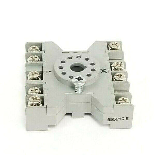 DAYTON 6X156E SOCKET 10A, 300VAC