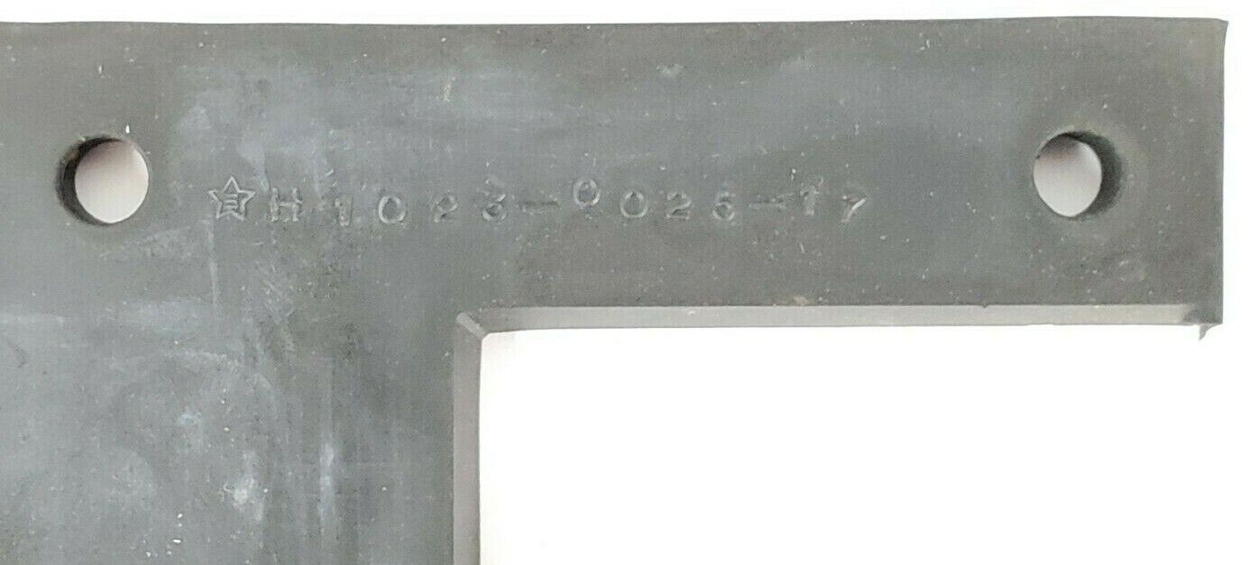 LOT OF 2 NEW OKUMA H1026-0025-17 WIPERS LU45 LOWER CLOSS-SLIDE (UPPER)