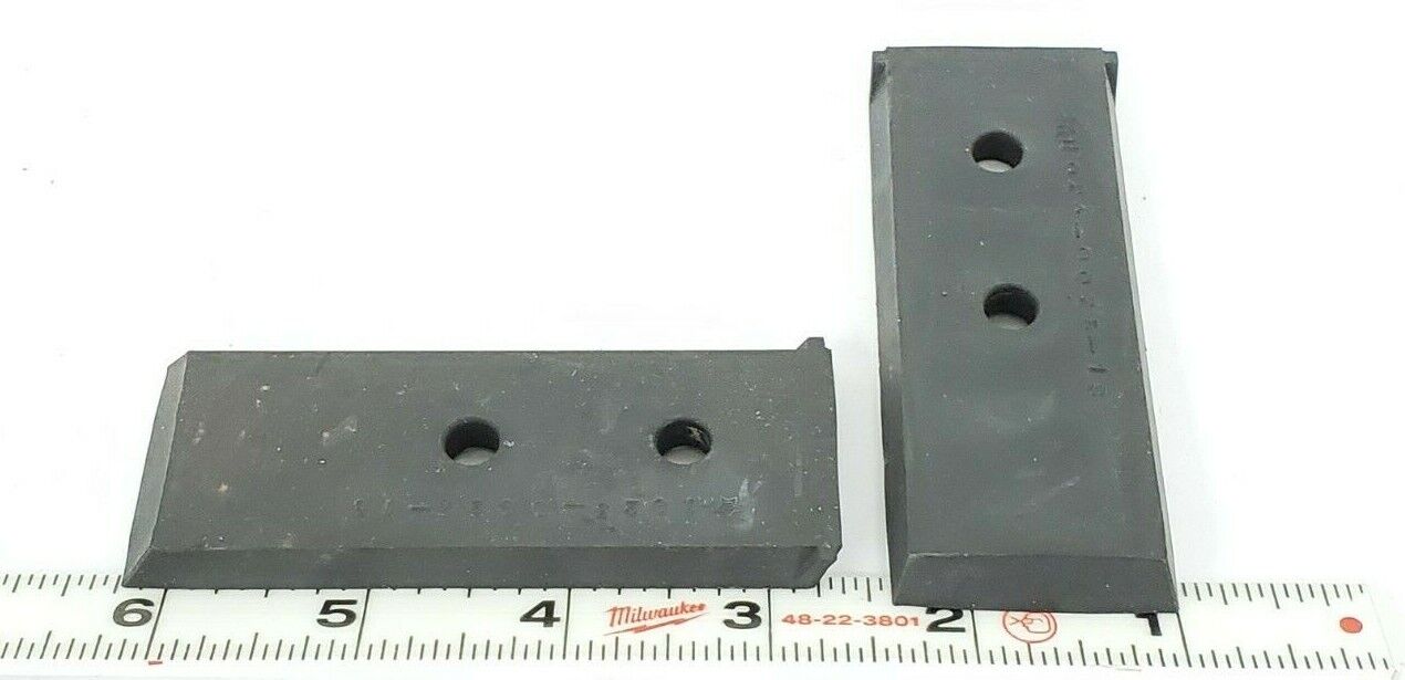 LOT OF 3 NEW OKUMA H1023-0025-18 WIPERS LU45 LOWER CLOSS-SLIDE (BACK PLATE RIGHT