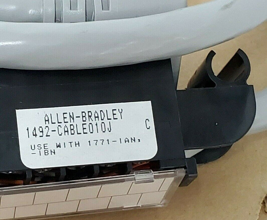 NIB ALLEN BRADLEY 1492-CABLE010J SER. C PRE-WIRED CABLE FOR 1771 DIGITAL I/O 1M