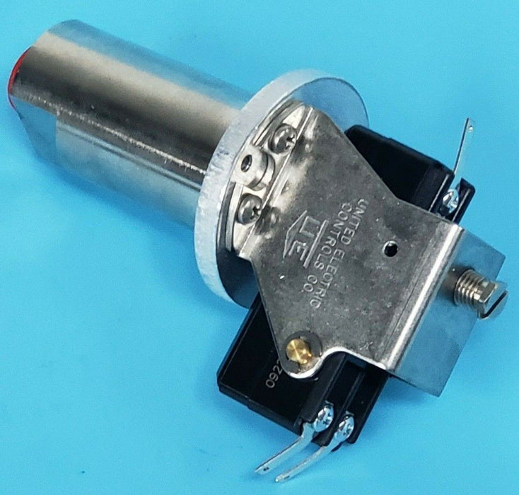 NEW STERIS / UNITED ELECTRIC P150829-896 PRESSURE SWITCH J41-15782 0-50PSI