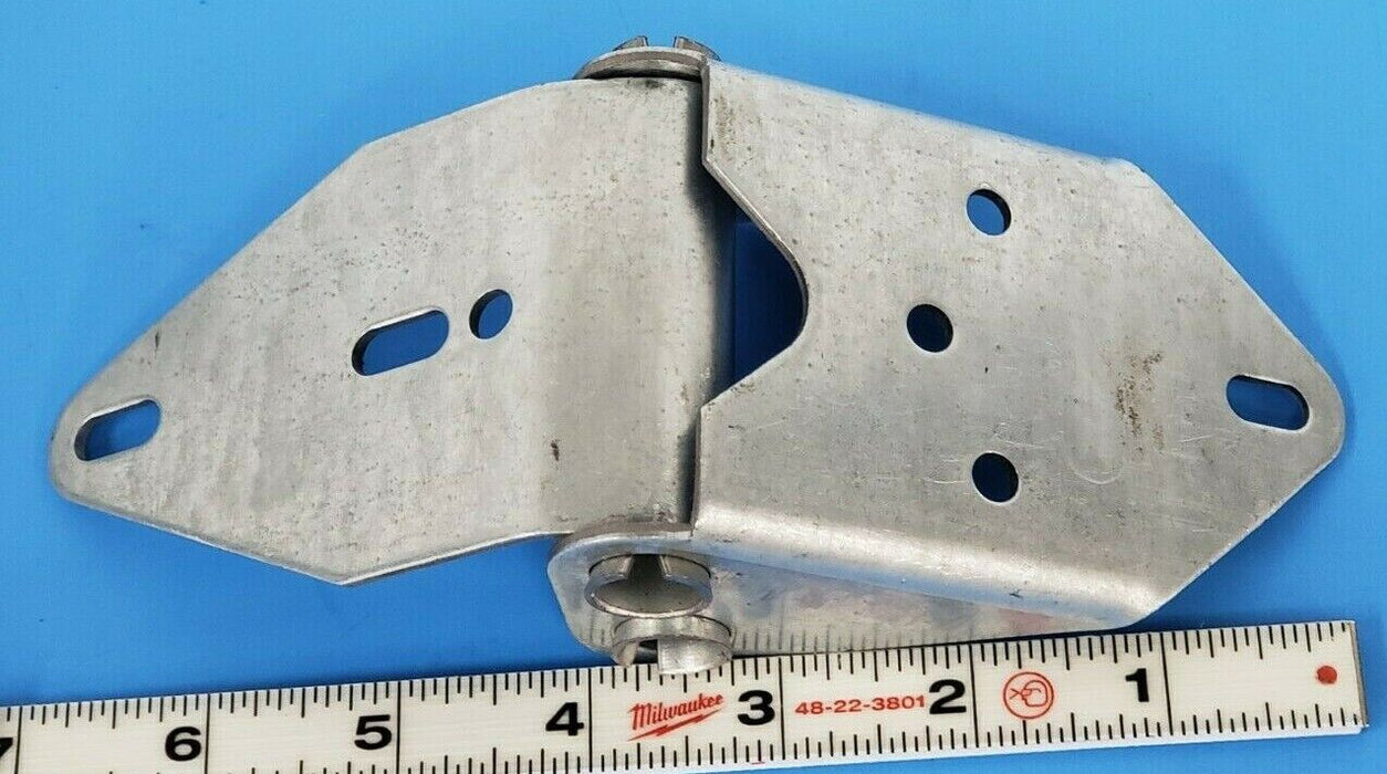 LOT OF 6 OVERHEAD DOOR 400643-0004 HINGES 4006430004