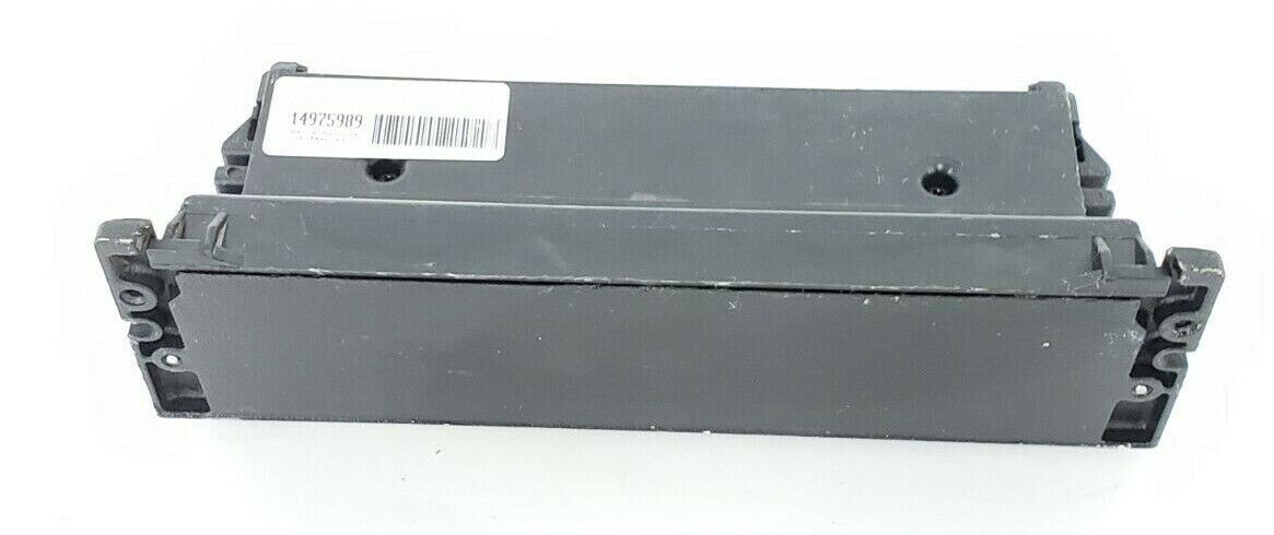 GE FANUC IC660TSD100B TERM. ASSEMBLY 115VAC (MISSING 4 SCREWS)