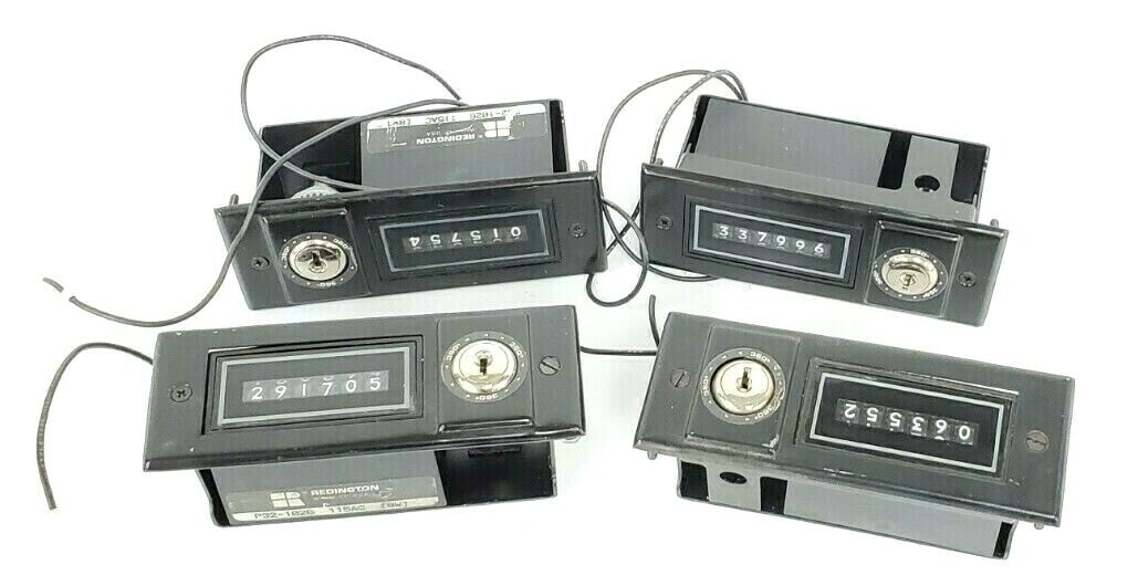 LOT OF 4 REDINGTON P32-1026 115VAC 8W ELECTRONIC COUNTERS PANEL MOUNT 6 FIGURE