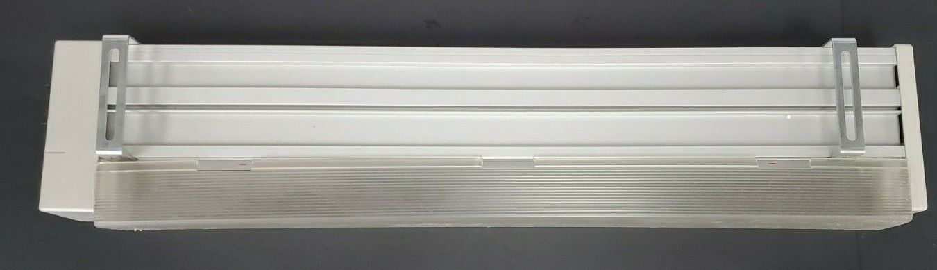 NEW HOFFMAN ENCLOSURES A-LF16M24R LIGHT FIXTURE 120VAC 60HZ .60A 45162001