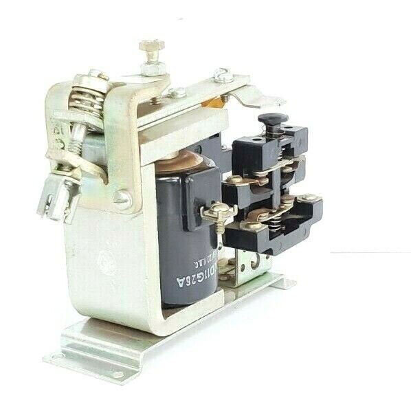 GENERAL ELECTRIC IC2820-A100BB3H RELAY 600V MAX. 10A