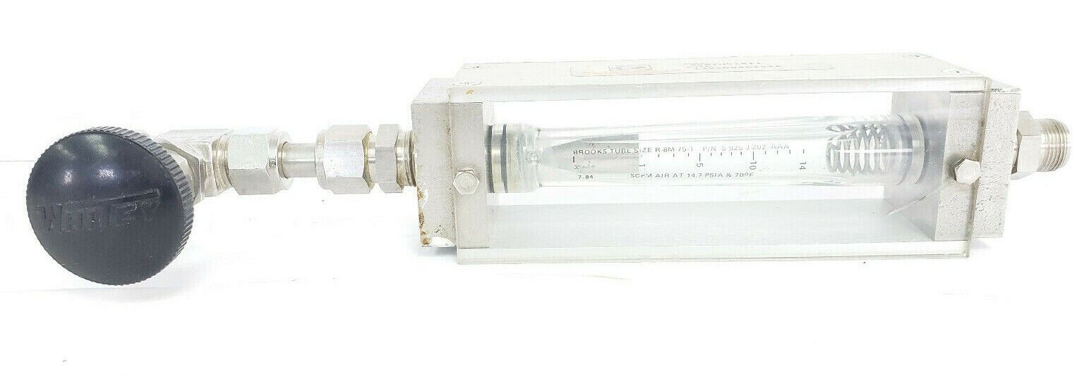 BROOKS 1305D08A1B1A FLOW METER 1-14 SCFM AIR R-8M-75-1 S-925-J-202-AAA