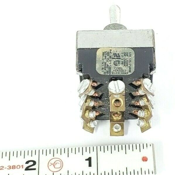 MCGILL 0140-4023 TOGGLE SWITCH 17AMP 3POS 4DPDT 01404023