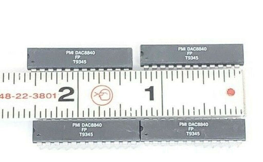 LOT OF 4 NEW PRECISION MONOLITHIC DAC8840FP IC CHIPS 24PIN