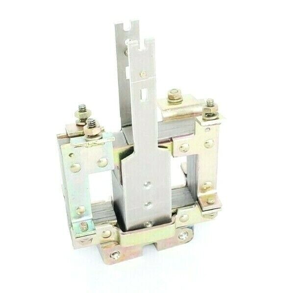 NEW GE GENERAL ELECTRIC 622C521G3 CIRCUIT BREAKER MAGNET / ARMATURE ASSEMBLY
