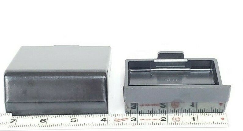 LOT OF 2 NEW GE 622C501-P1 CIRCUIT BREAKER "X" RELAY COVERS 622C501 622C501P1