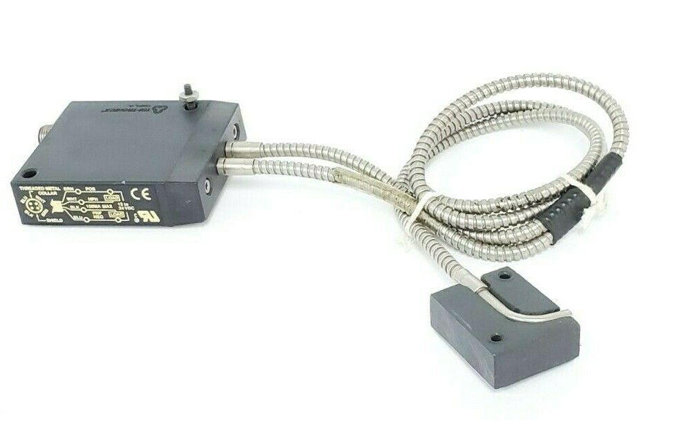 TRI-TRONICS MARK II SMARTEYE SEI PHOTO ELECTRIC SENSOR W/ FIBER OPTIC CABLE