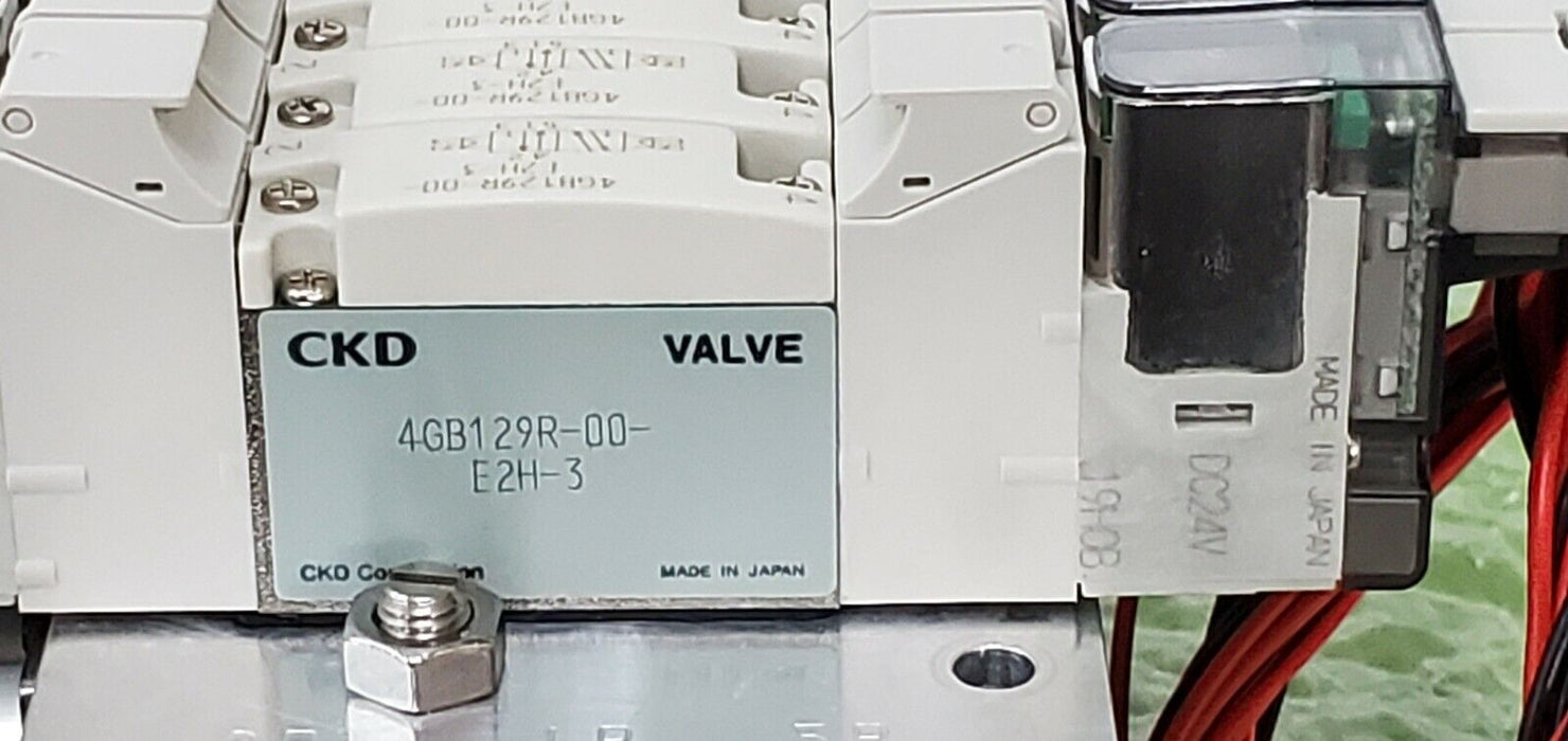 NIB CKD M4GB120R-C6-E2HD-6-3 VALVE MANIFOLD ASSEMBLY M4GB120RC6E2HD63