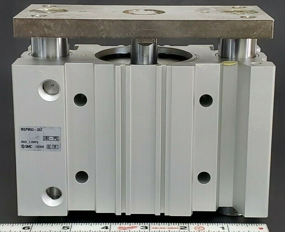 NEW SMC MGPM63-30Z ACTUATOR CYLINDER MGPM6330Z