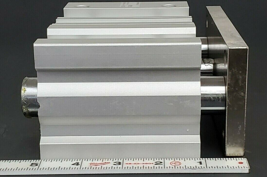 NEW SMC MGPM63-30Z ACTUATOR CYLINDER MGPM6330Z