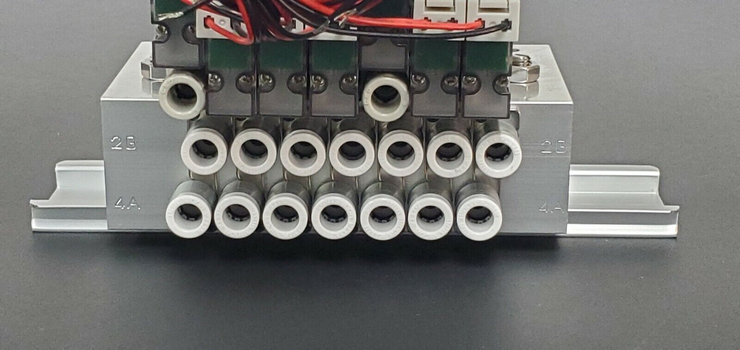 NIB CKD M4GB120R-C6-E2HZ1D-7-3 DISCRETE VALVE MANIFOLD ASSEMBLY M4GB120RC6E2HZ1D