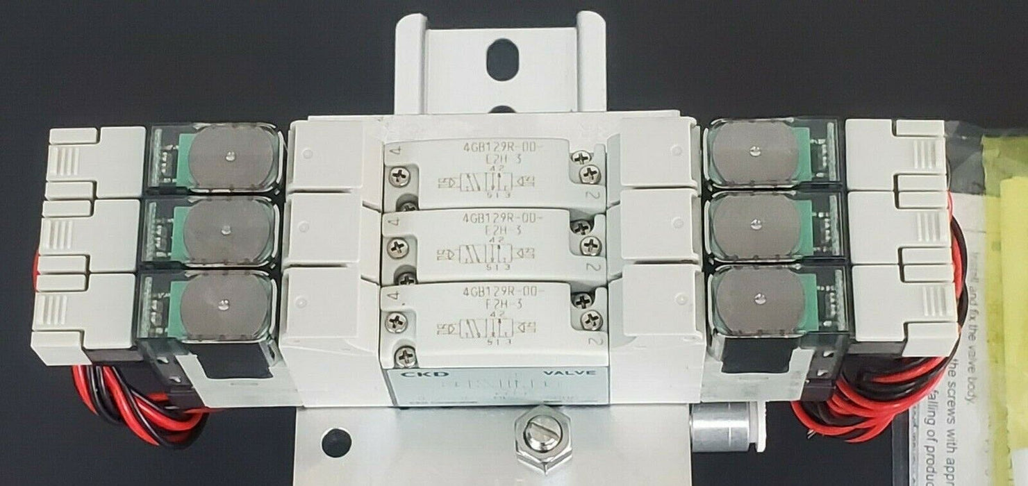 NIB CKD M4GB120R-C6-E2HD-3-3 VALVE MANIFOLD ASSEMBLY DC24V, M4GB120RC6E2HD33