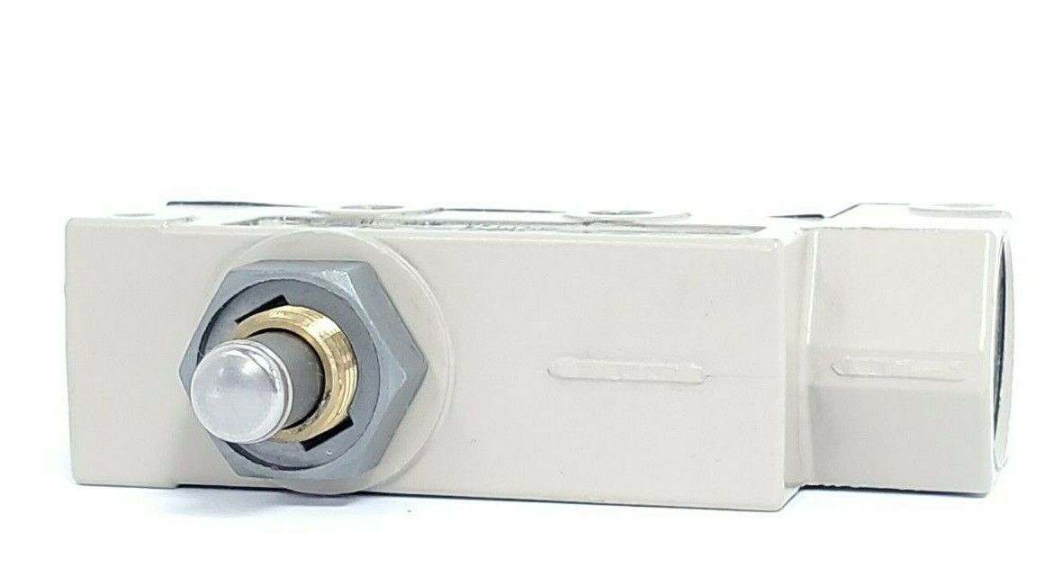 OMRON ZE-Q-2S LIMIT SWITCH ZEQ2S, 10A 250VAC